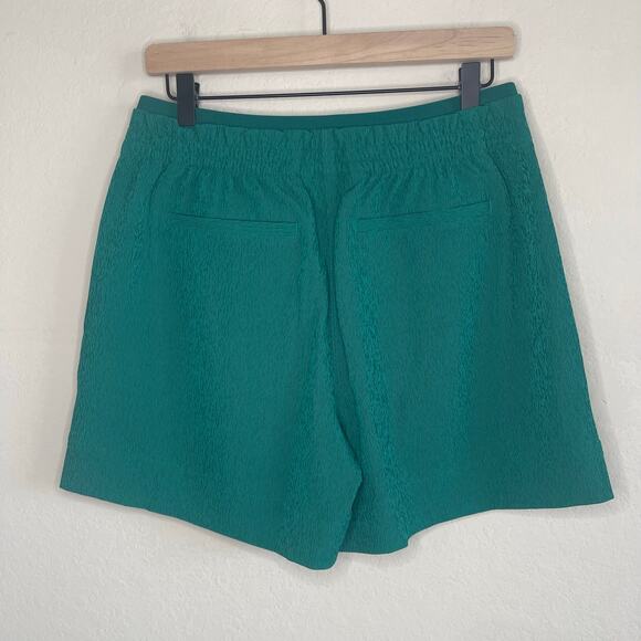 Athleta Green Echo Shorts 5in Pull-on Elastic Waist NEW - Size 8 (M) - Picture 7 of 8